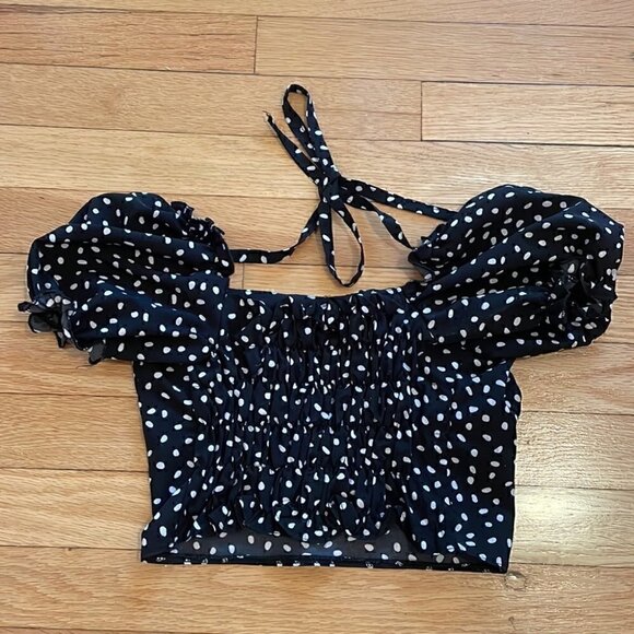 𝅺🖤 Unique black white polka dot crop top and high rise wrap shorts set - si…​ - Picture 5 of 6